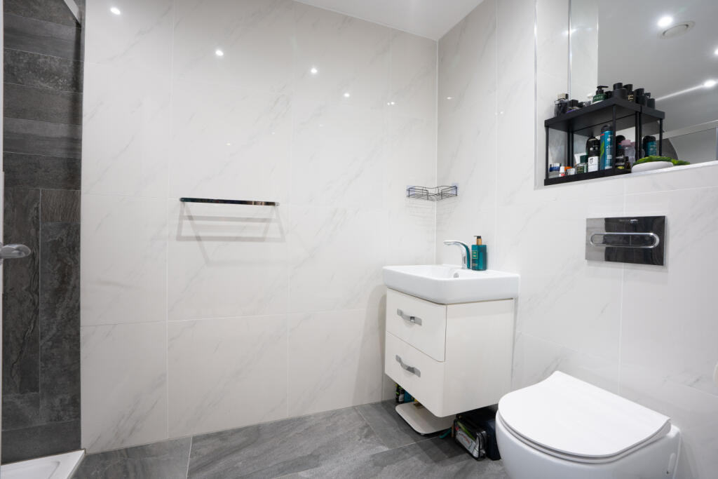 Additional property image - Lilliput Road, Canford Cliffs, Poole, Dorset, BH14