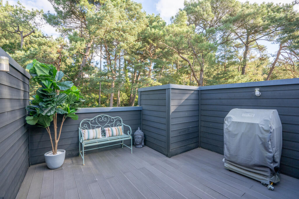 Additional property image - Lilliput Road, Canford Cliffs, Poole, Dorset, BH14