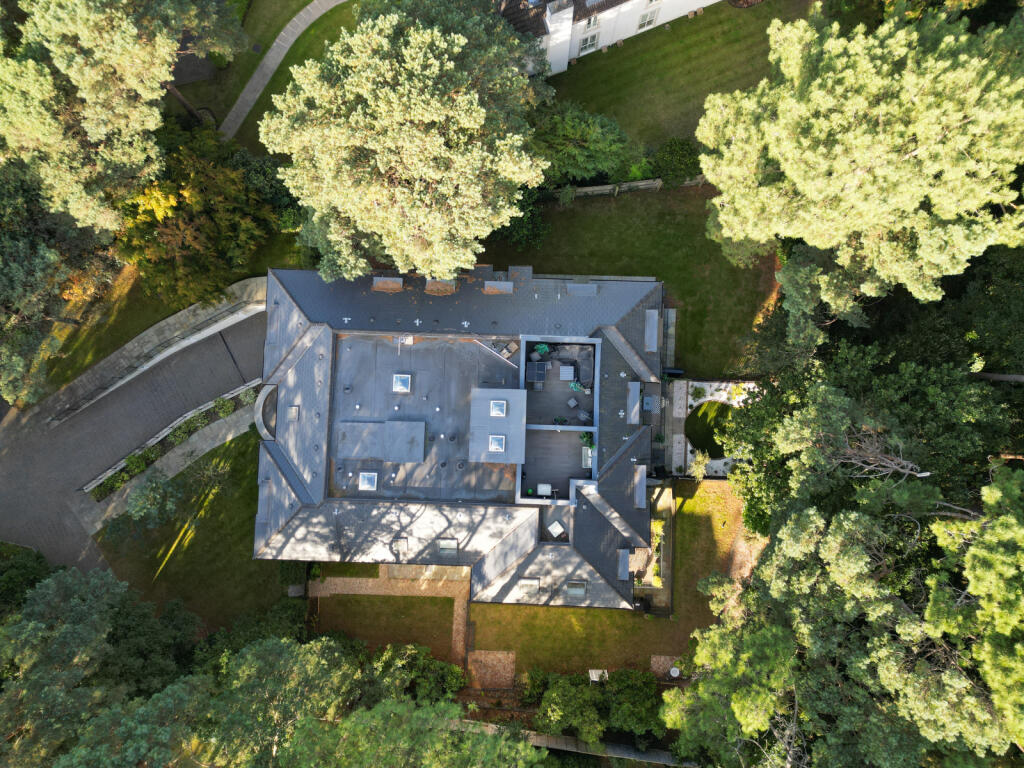 Additional property image - Lilliput Road, Canford Cliffs, Poole, Dorset, BH14