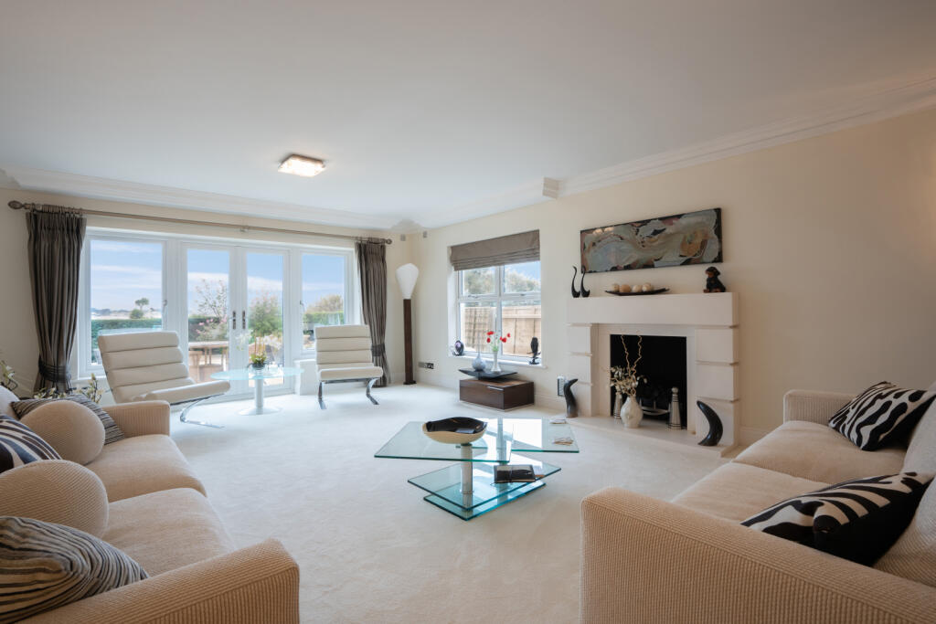Additional property image - Brudenell Avenue, Evening Hill, Poole, Dorset, BH13