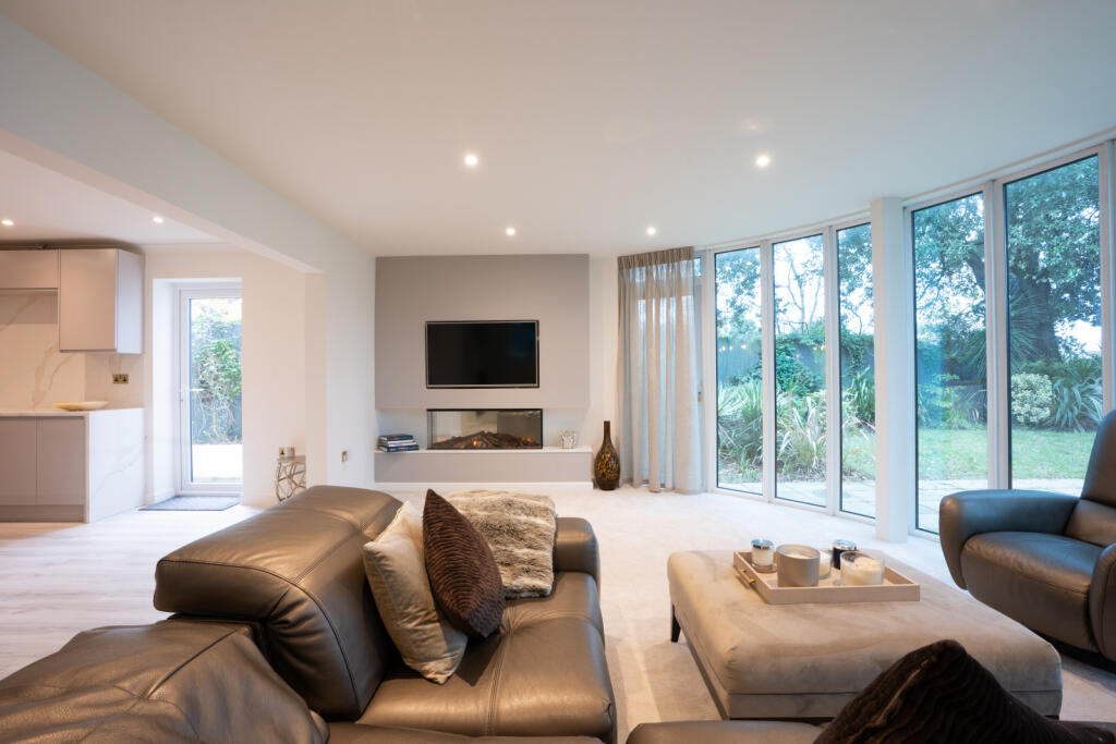 Additional property image - Alington Road, Evening Hill, Poole, Dorset, BH14