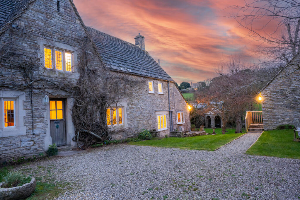 Main image of property: Southcliffe Road, Swanage, Dorset, BH19