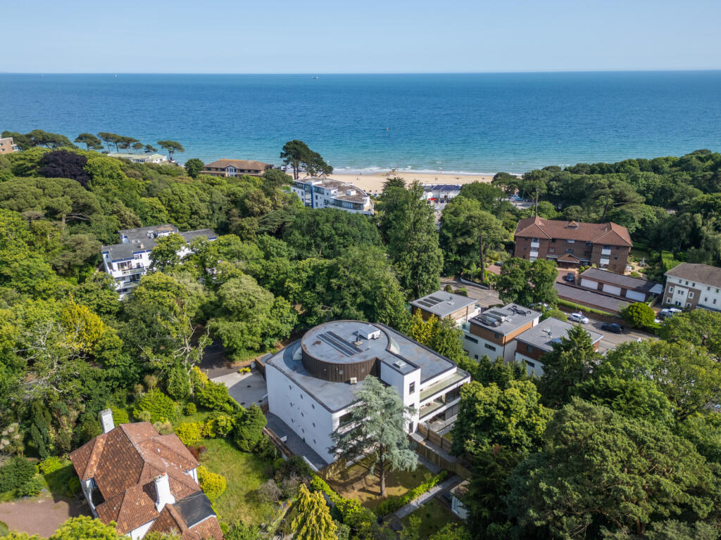 Main image of property: The Avenue, Branksome Park, Poole, Dorset, BH13