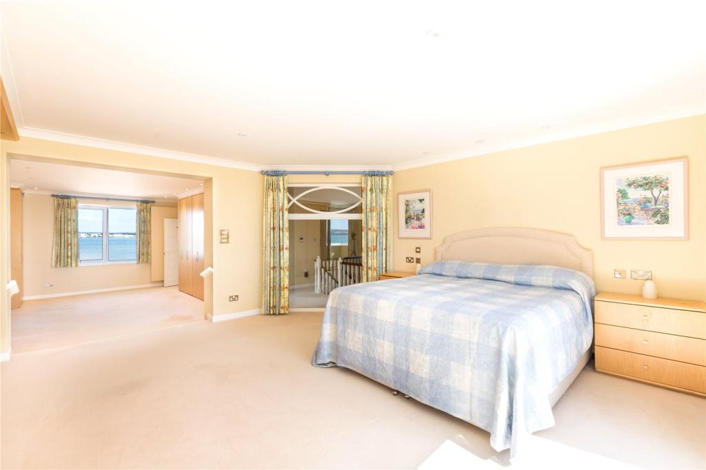 4 bedroom detached house for sale in Banks Road, Sandbanks, Poole