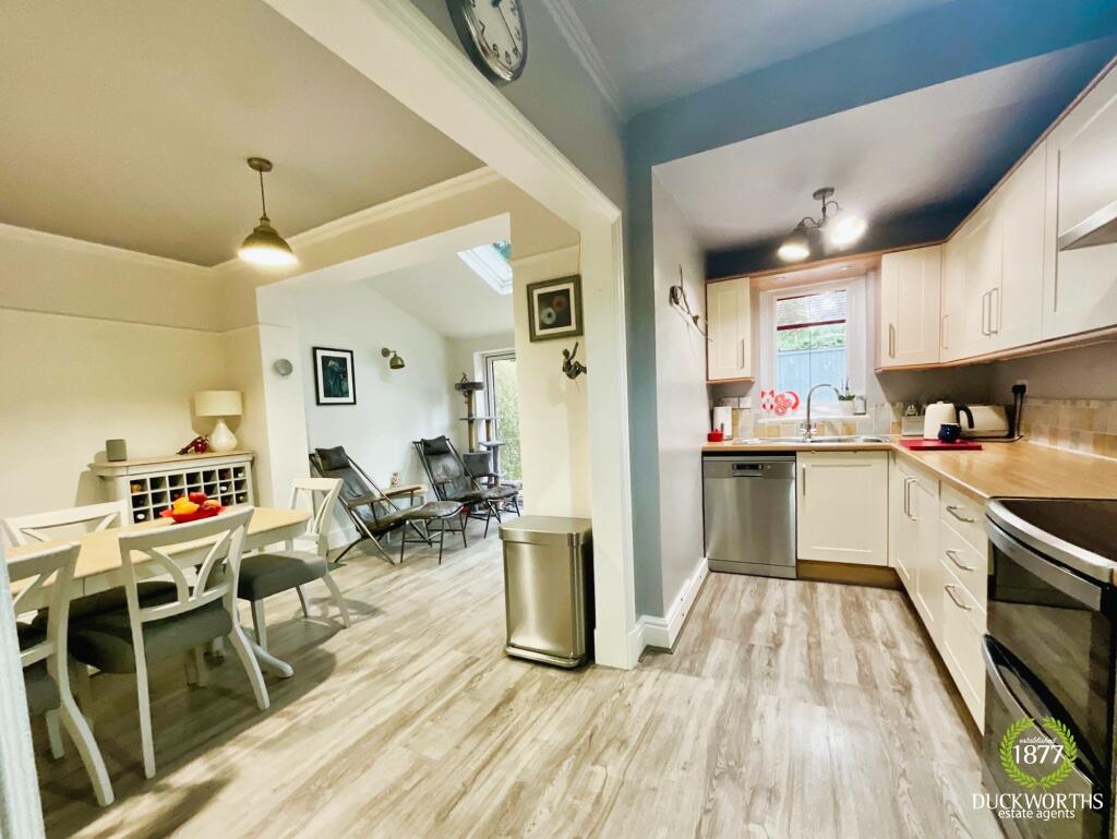 Additional property image - Todmorden Road, Burnley, BB11