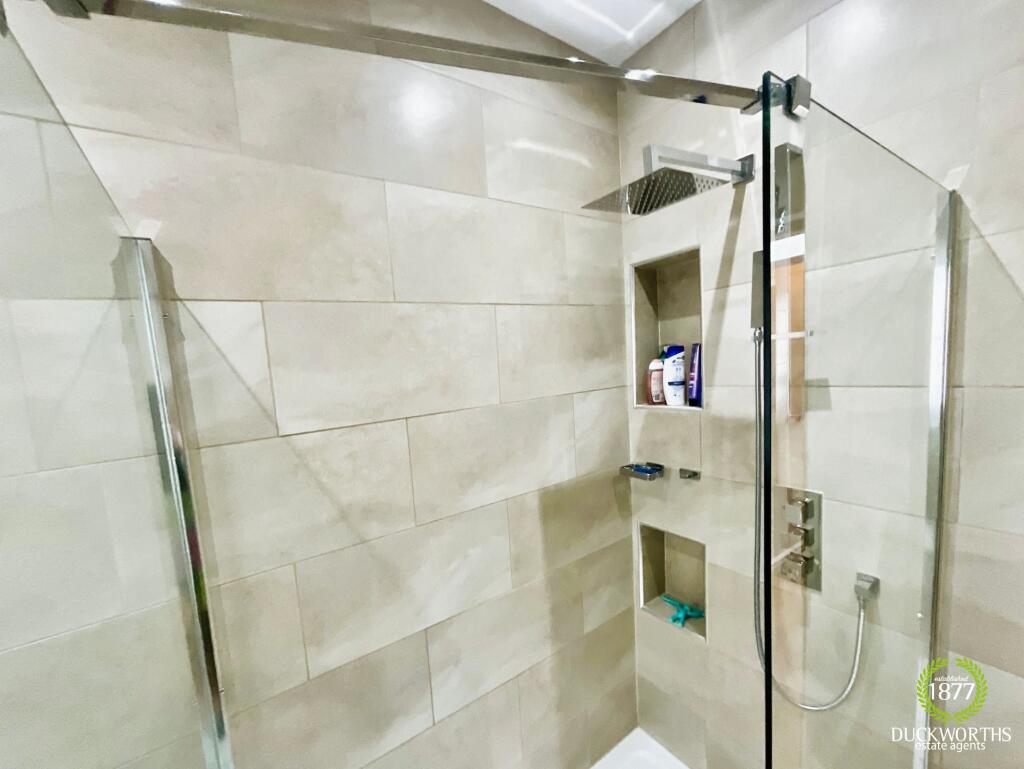 Additional property image - Todmorden Road, Burnley, BB11