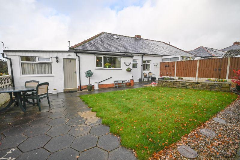 2 bedroom semidetached bungalow for sale in Brownside Road, Worsthorne