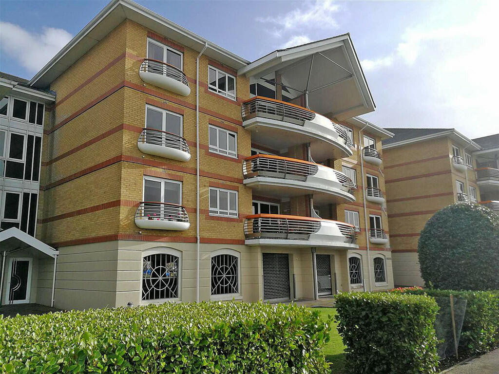 2 bedroom apartment for sale in Sonata House, Lock Approach, Port Solent, PO6