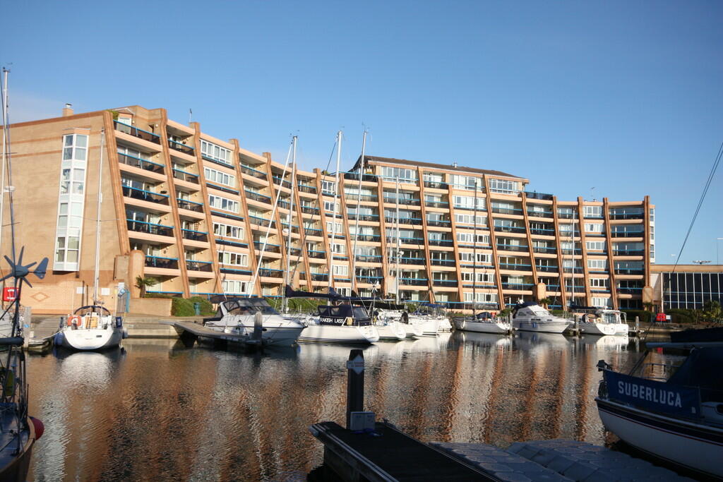 2 bedroom apartment for sale in Oyster Quay, Port Way, Port Solent, PO6