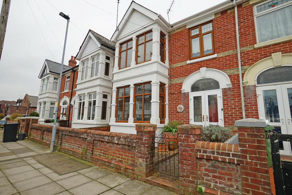 3 bedroom terraced house for sale in Salisbury Road, Cosham, Portsmouth , PO6