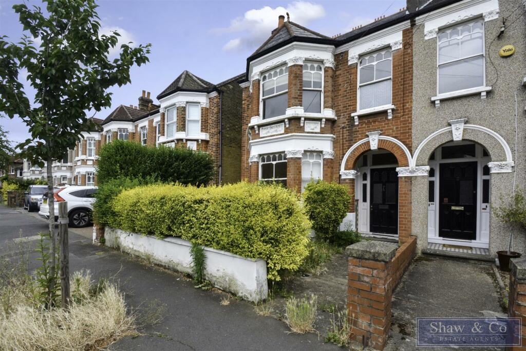 4 bedroom semi-detached house for sale in Witham Road, Isleworth, TW7