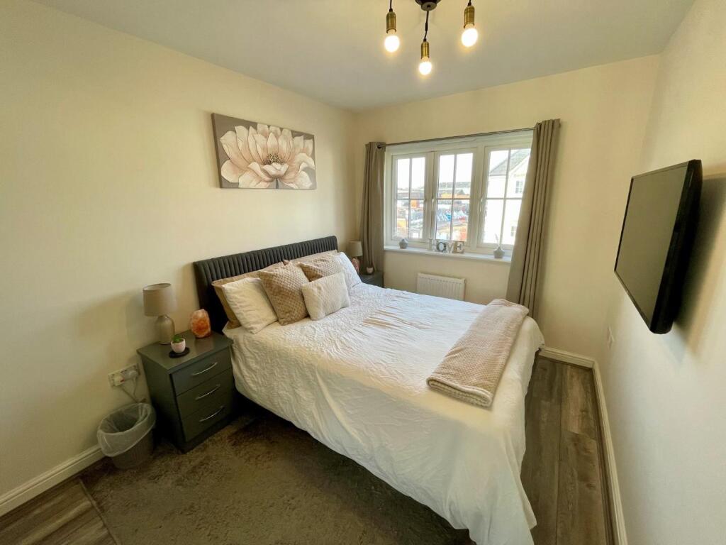 Additional property image - Standingwood Road