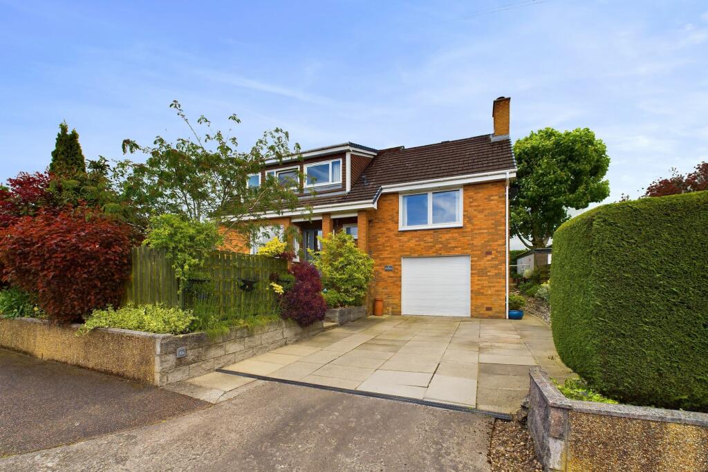 4 bedroom villa for sale in West Avenue, Carluke, ML8