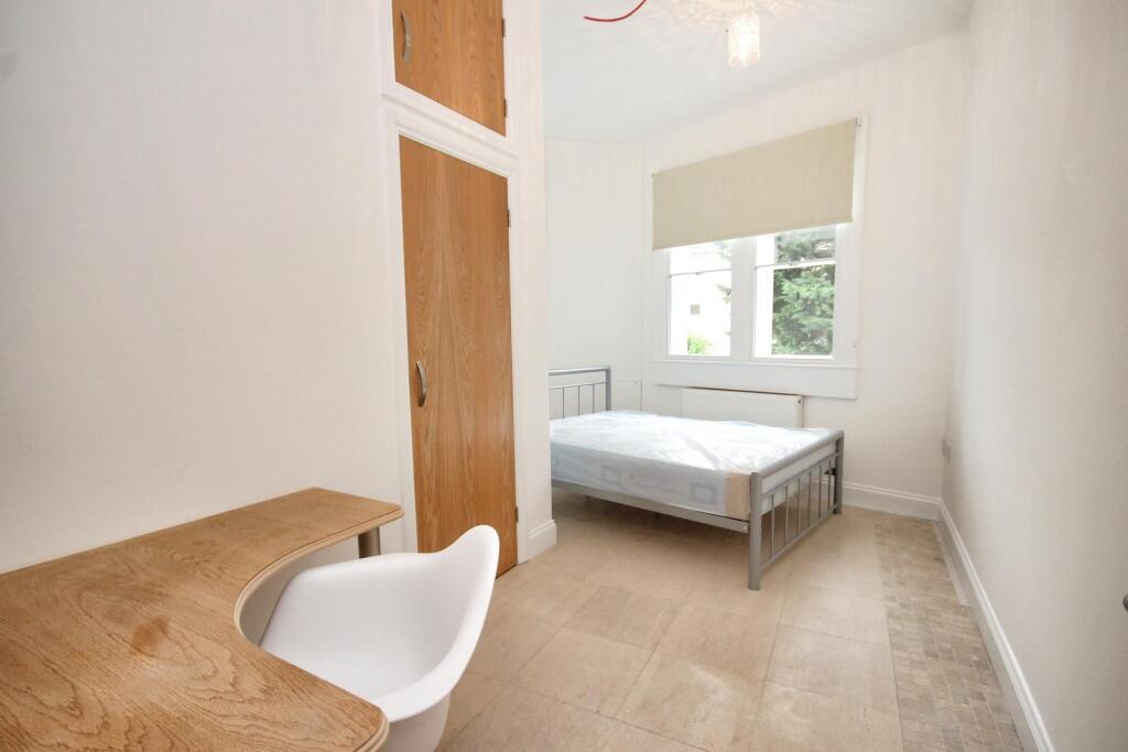 Additional property image - Mile End