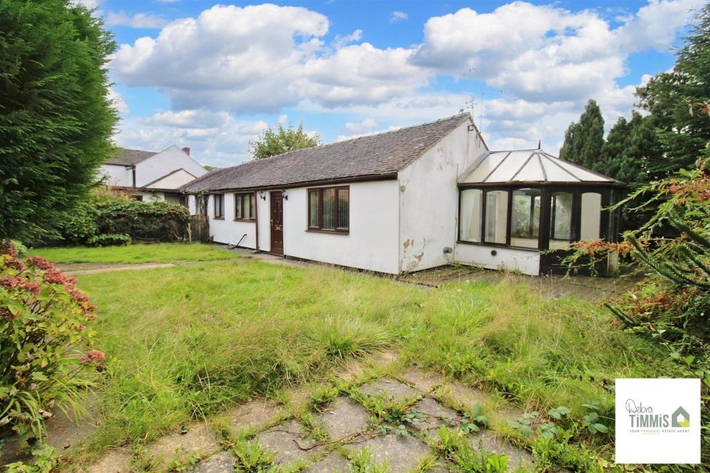 2 bedroom semidetached bungalow for sale in Bagnall Road, Milton, StokeOnTrent, ST2
