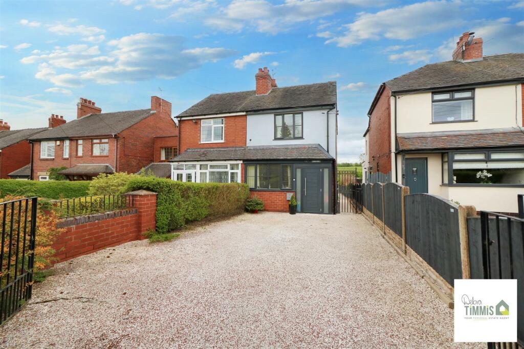 2 bedroom semidetached house for sale in Fowlers Lane, Light Oaks, StokeOnTrent, ST2