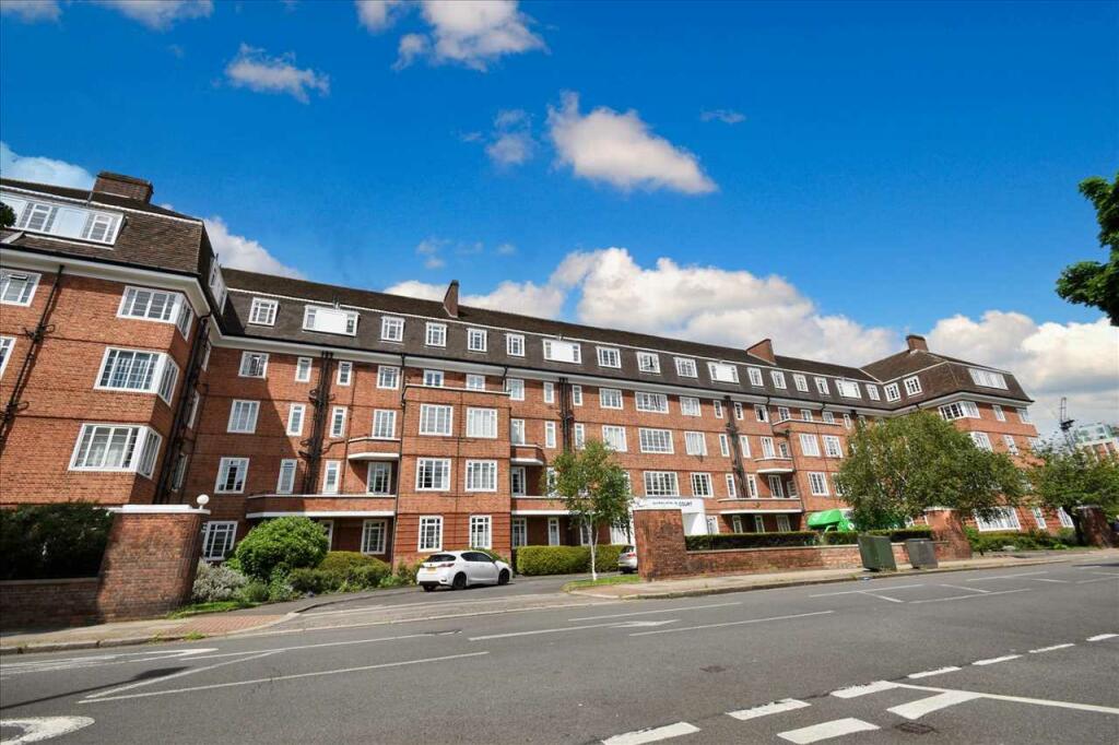 2 bedroom flat for sale in Watchfield Court, Chiswick, W4