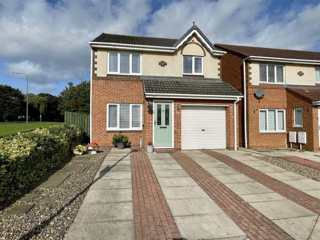 3 bedroom detached house for sale in Hareson Road, Newton Aycliffe, DL5
