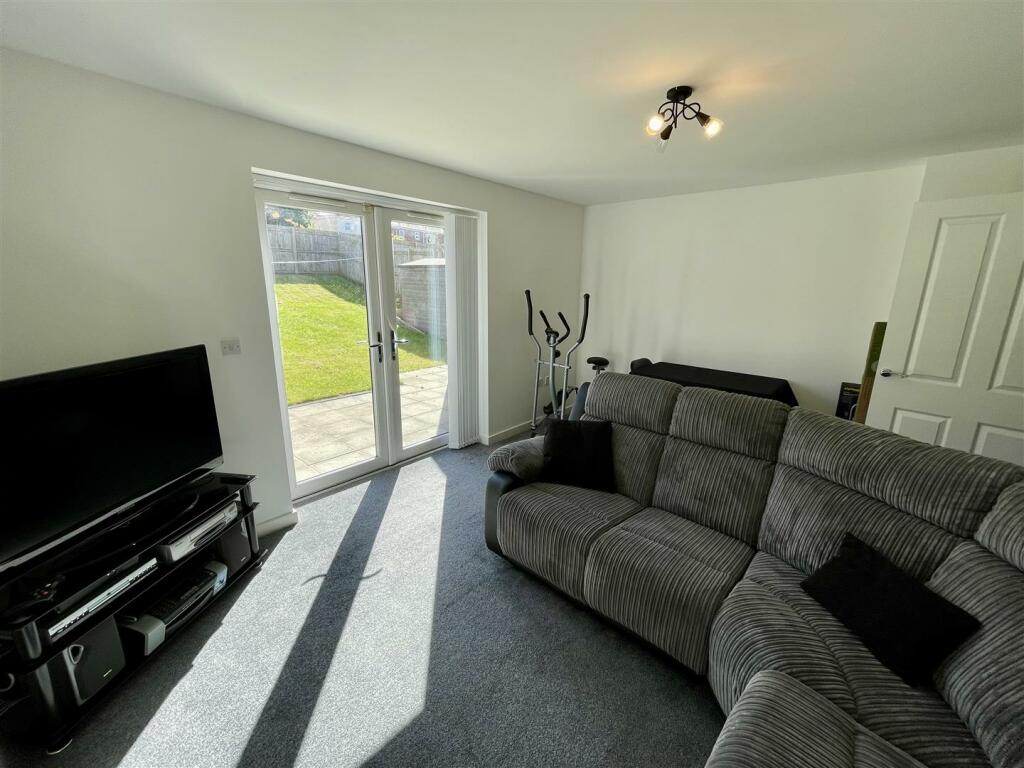 Additional property image - Iris Grove, Darlington