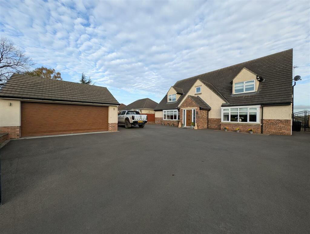 Additional property image - Beaumont Hill, Darlington