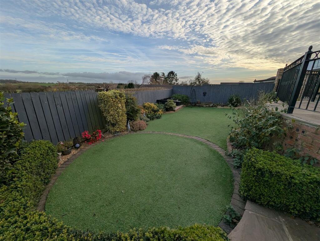 Additional property image - Beaumont Hill, Darlington