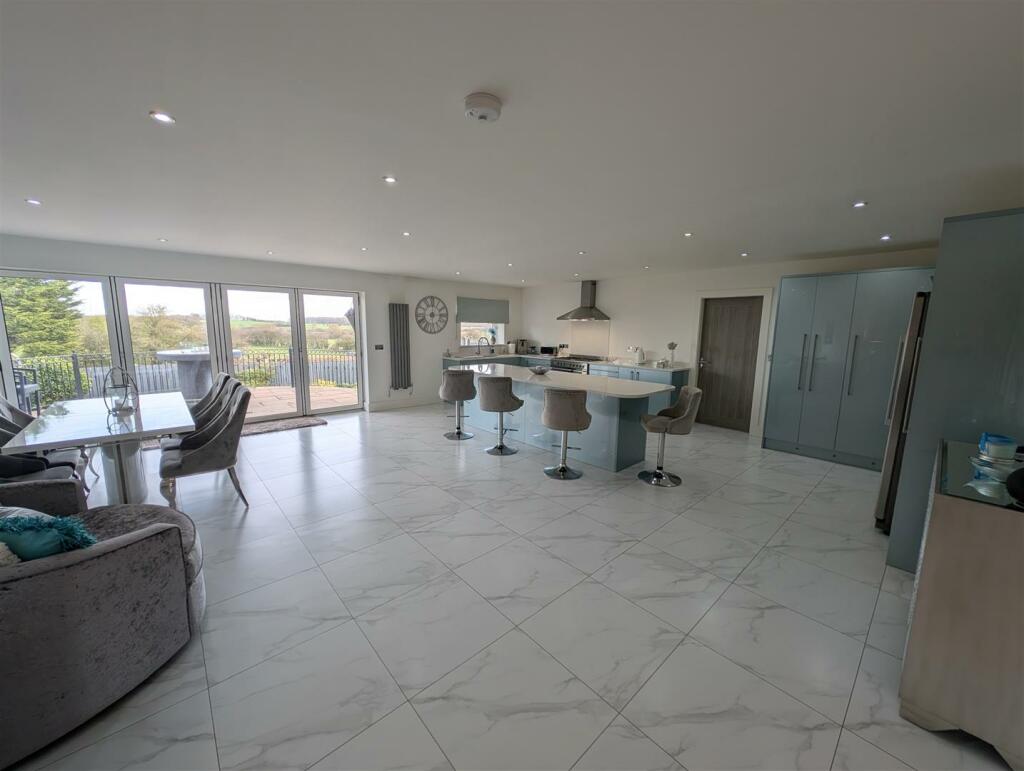 Additional property image - Beaumont Hill, Darlington