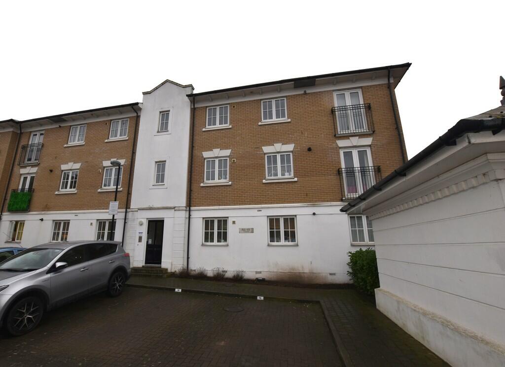 2 bedroom flat for sale in Williams Way, Colchester, CO1
