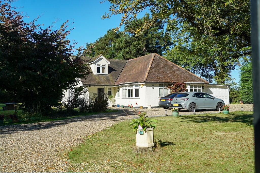 Additional property image - The Causeway, Great Horkesley