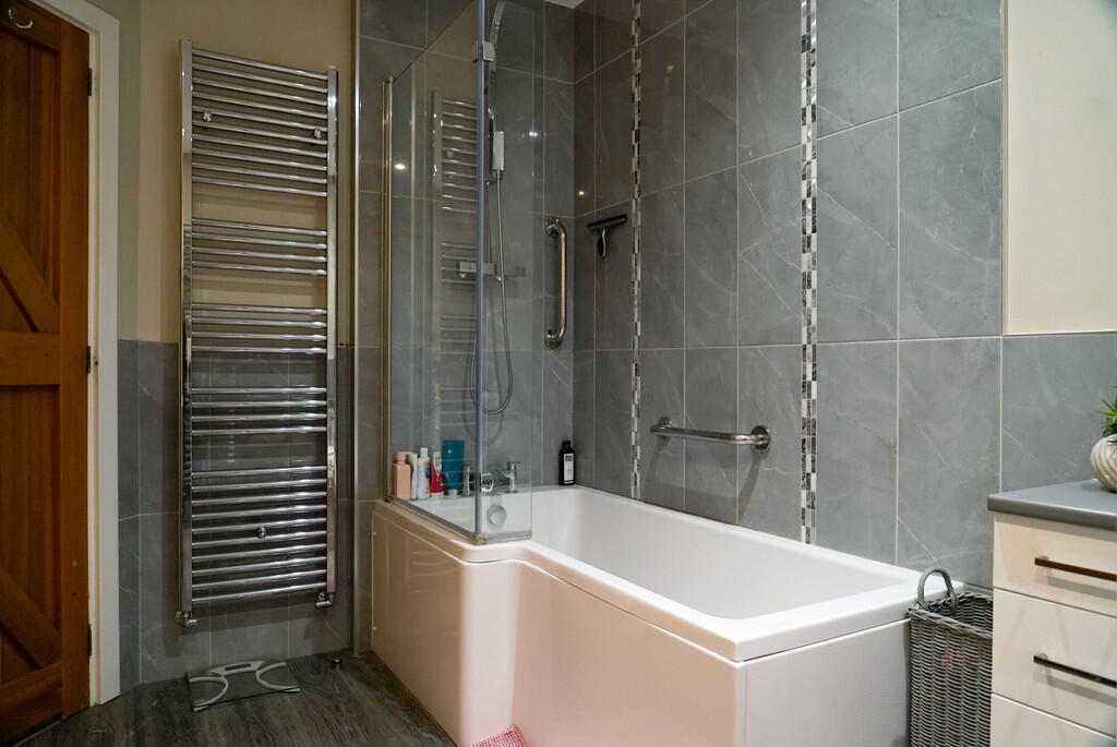 Additional property image - The Causeway, Great Horkesley