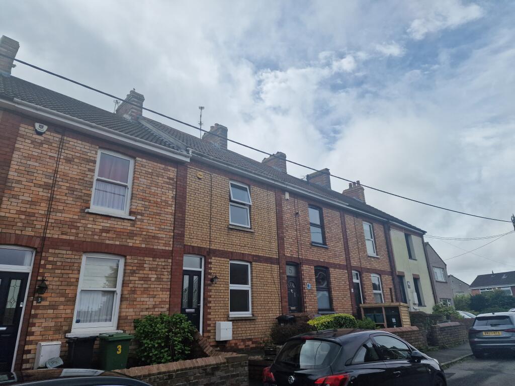 2 bedroom house for rent in Pows Road, BRISTOL, BS15