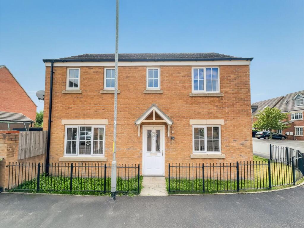 Main image of property: Holme Farm Way, Pontefract
