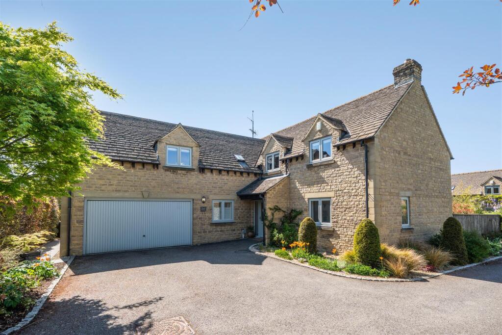 Main image of property: Shipton Road, Ascott-Under-Wychwood, Chipping Norton