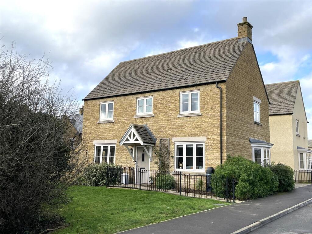 Main image of property: Skylark Road, Bourton-On-The-Water, Cheltenham