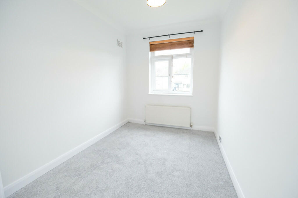 Additional property image - Barnesdale Crescent, Orpington