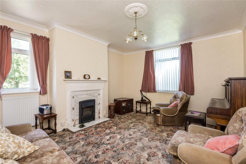 2 bedroom bungalow for sale in Roby Mill, Skelmersdale, Lancashire, WN8