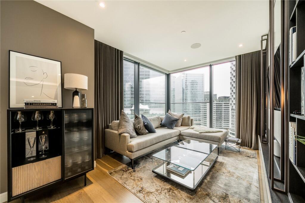 Main image of property: Hampton Tower, 75 Marsh Wall, London, E14