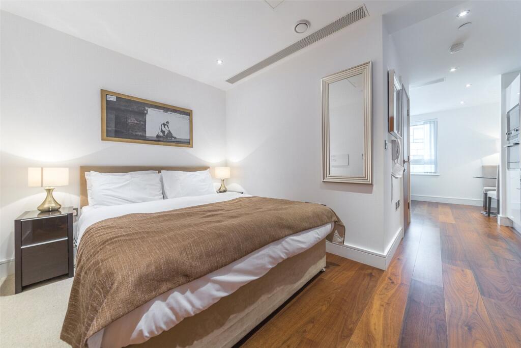 Main image of property: Duckman Tower, 3 Lincoln Plaza, London, E14
