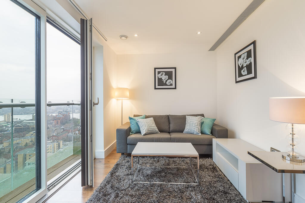 Main image of property: Lincoln Plaza, London, E14