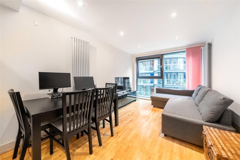 Main image of property: Millharbour, Canary Wharf, London, E14