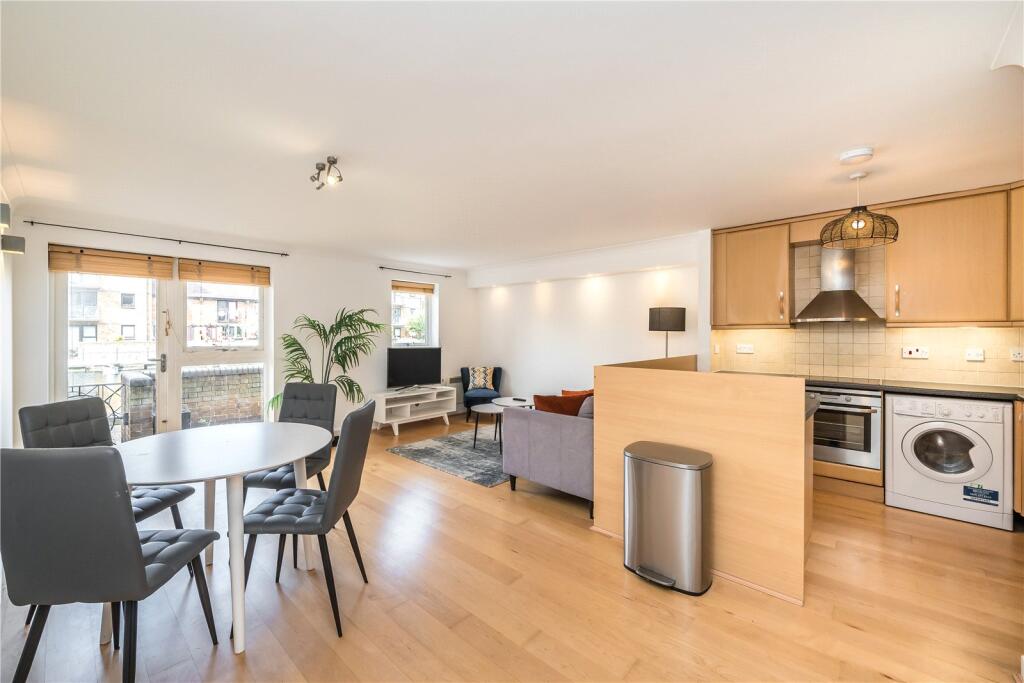 Main image of property: Falcon Way, London, E14