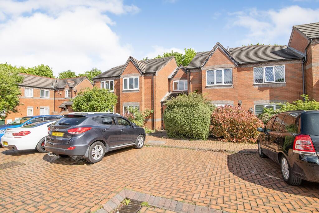 Main image of property: Alexandra Way, Tividale