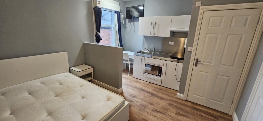 Main image of property: Bearwood Road, Smethwick