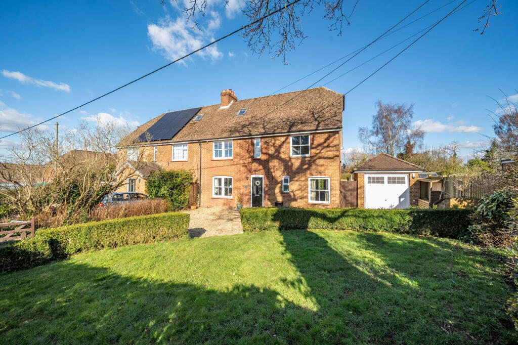Main image of property: Sapley Lane, Overton, Basingstoke, RG25 3LG