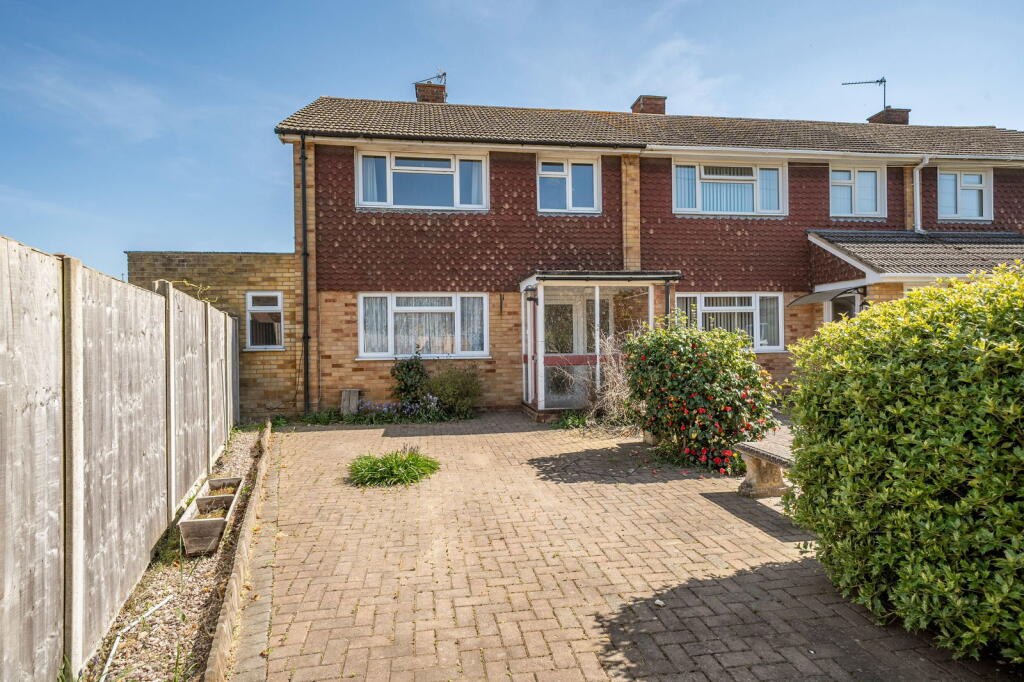 Main image of property: Woodlands, Overton, Basingstoke, RG25 3HW