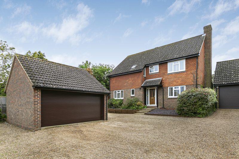 5 bedroom detached house for sale in Highfields, Fetcham, KT22