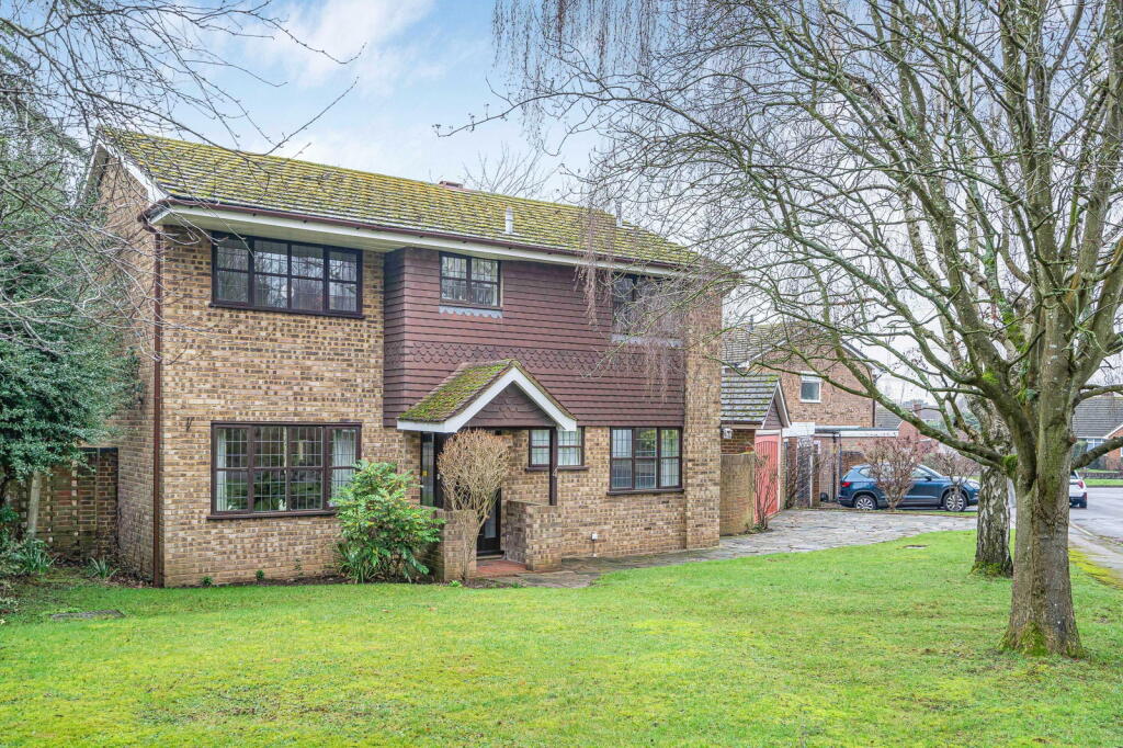 Main image of property: Park Green Bookham