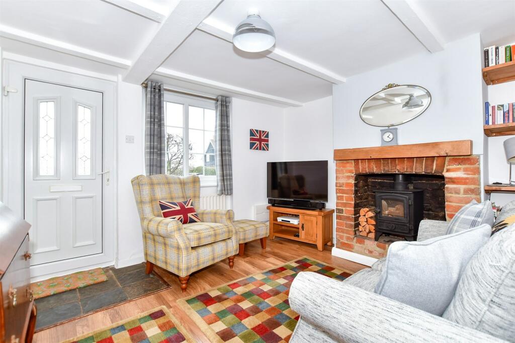 2 bedroom terraced house for sale in Teston Road, Offham, West Malling, Kent, ME19