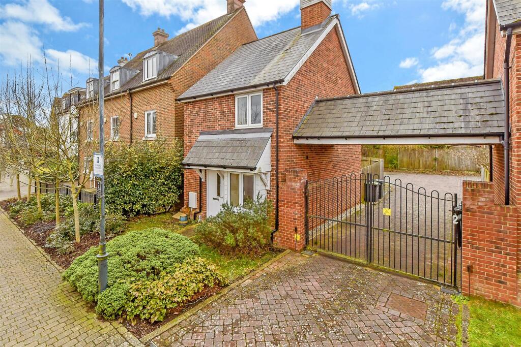 Main image of property: Queen Street, Kings Hill, West Malling, Kent