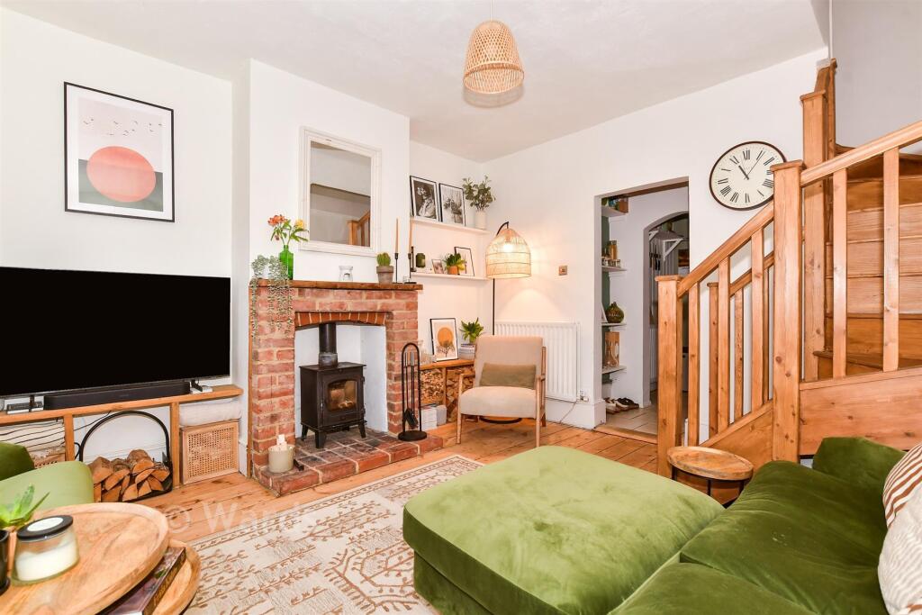 Main image of property: Frog Lane, West Malling, Kent