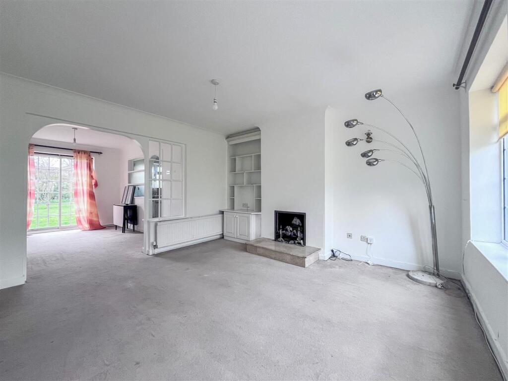 Main image of property: Linnet Close, Bushey